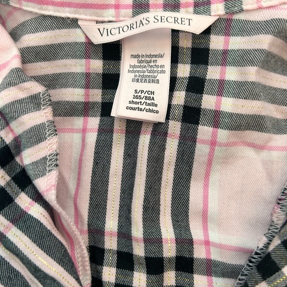 Victoria Secrets Pink & Black Plaid Women’s PJ Set


Size S - Picture 4 of 9
